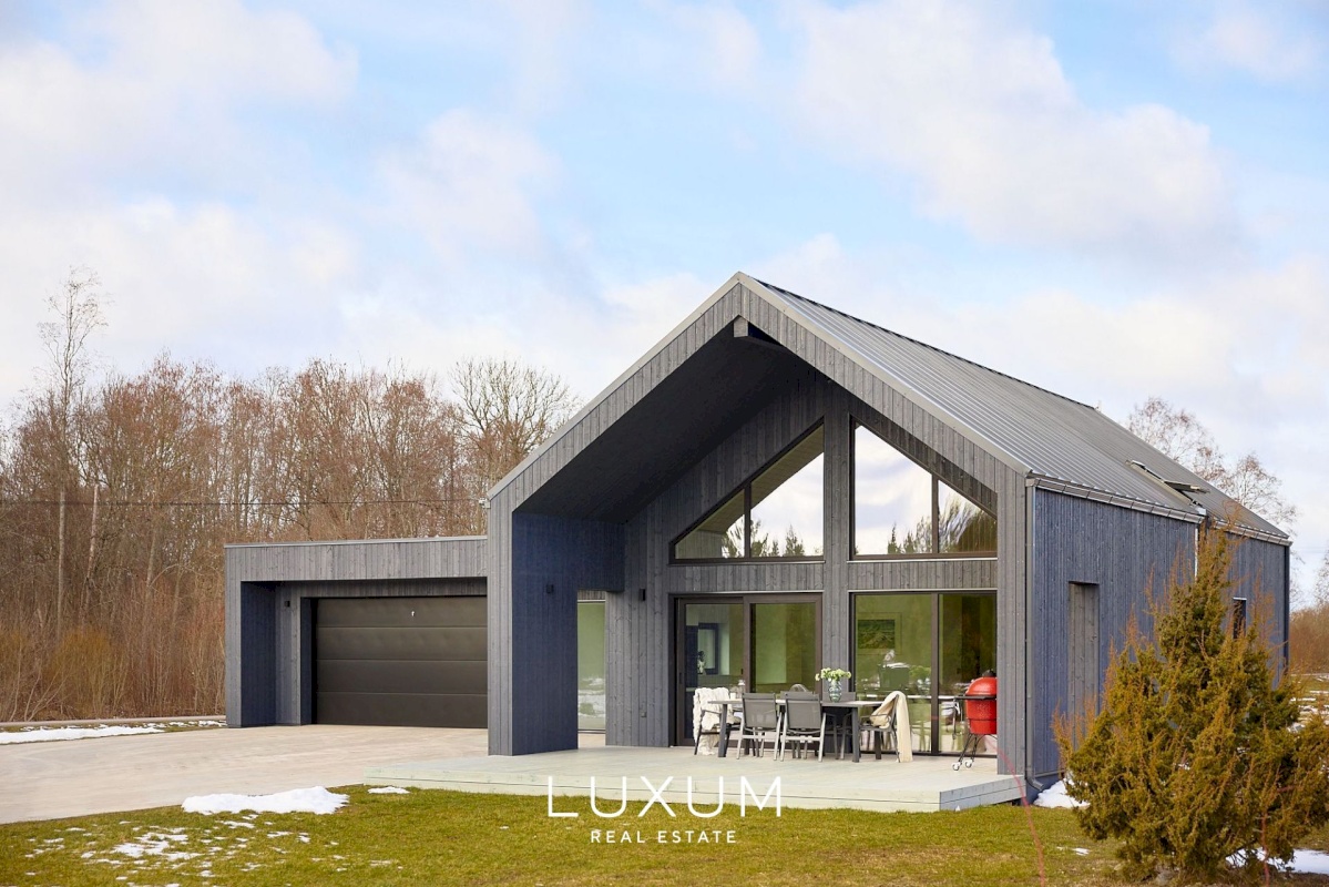 Lääne-Harju vald, Madise küla, Põldmarja