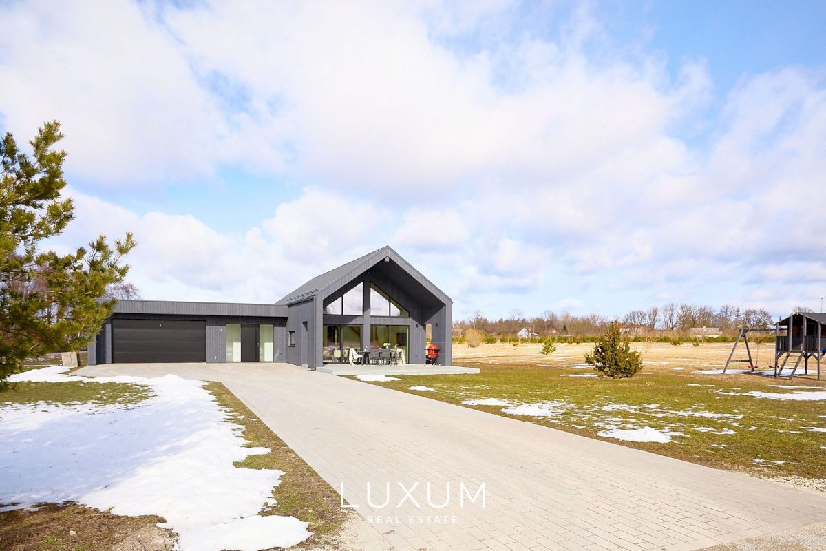 Lääne-Harju vald, Madise küla, Põldmarja