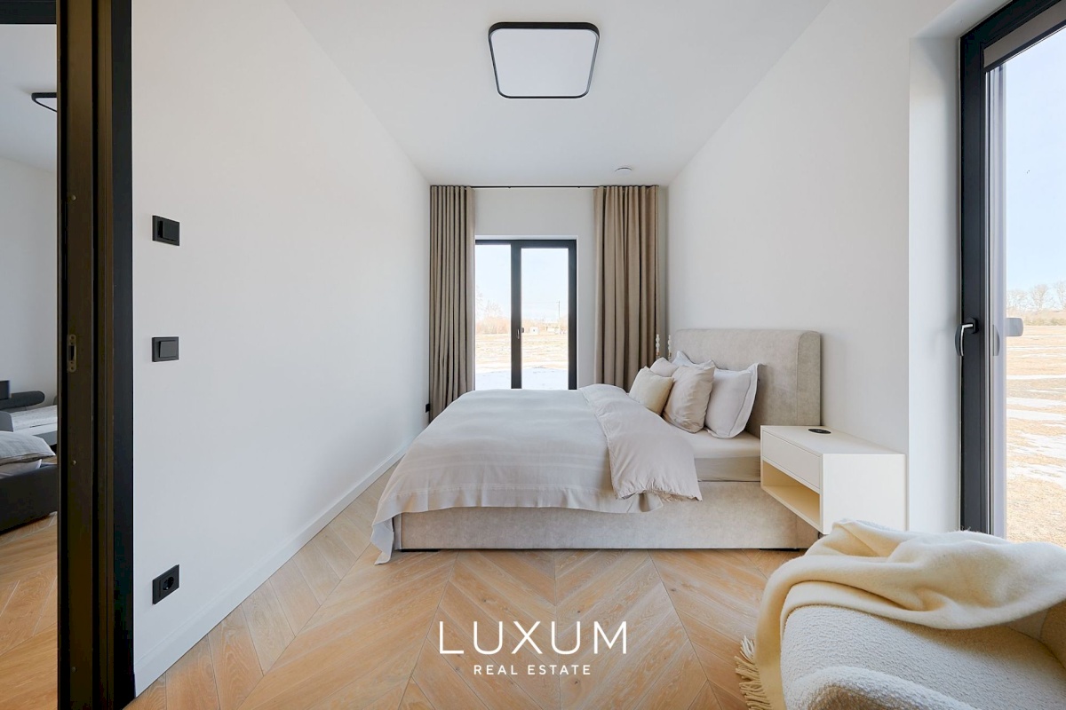 Lääne-Harju vald, Madise küla, Põldmarja