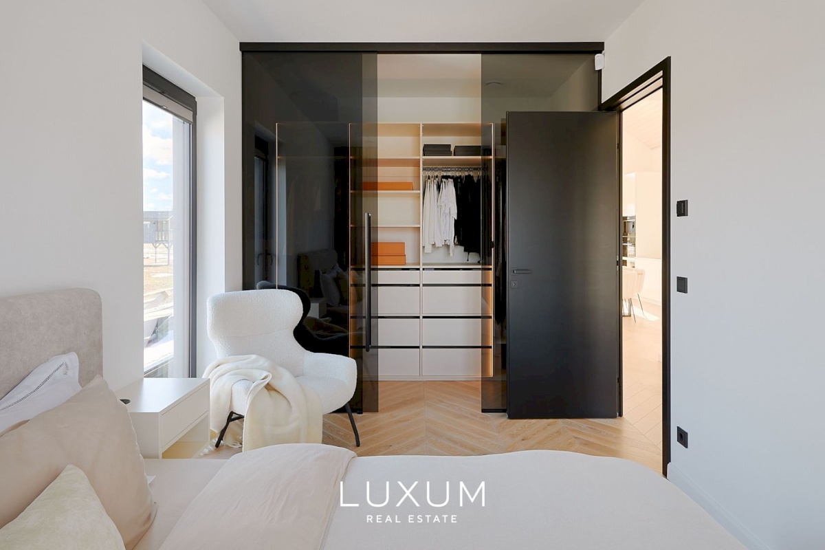 Lääne-Harju vald, Madise küla, Põldmarja