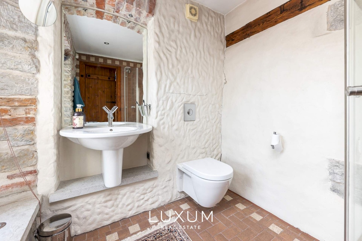 Tallinn, Kesklinna linnaosa, Mündi tn 2