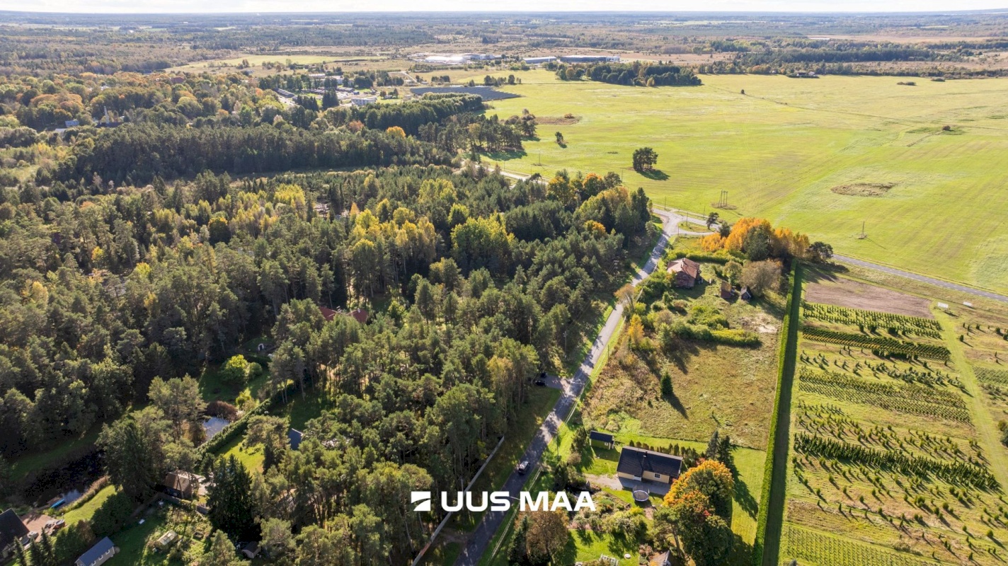 Harku vald, Vääna küla, Väänatammi tee 8