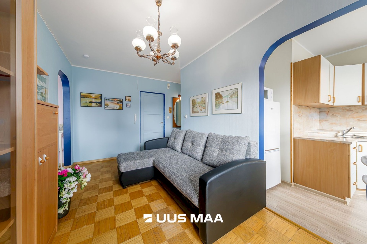 Tallinn, Mustamäe linnaosa, Kadaka, Ehitajate tee 72