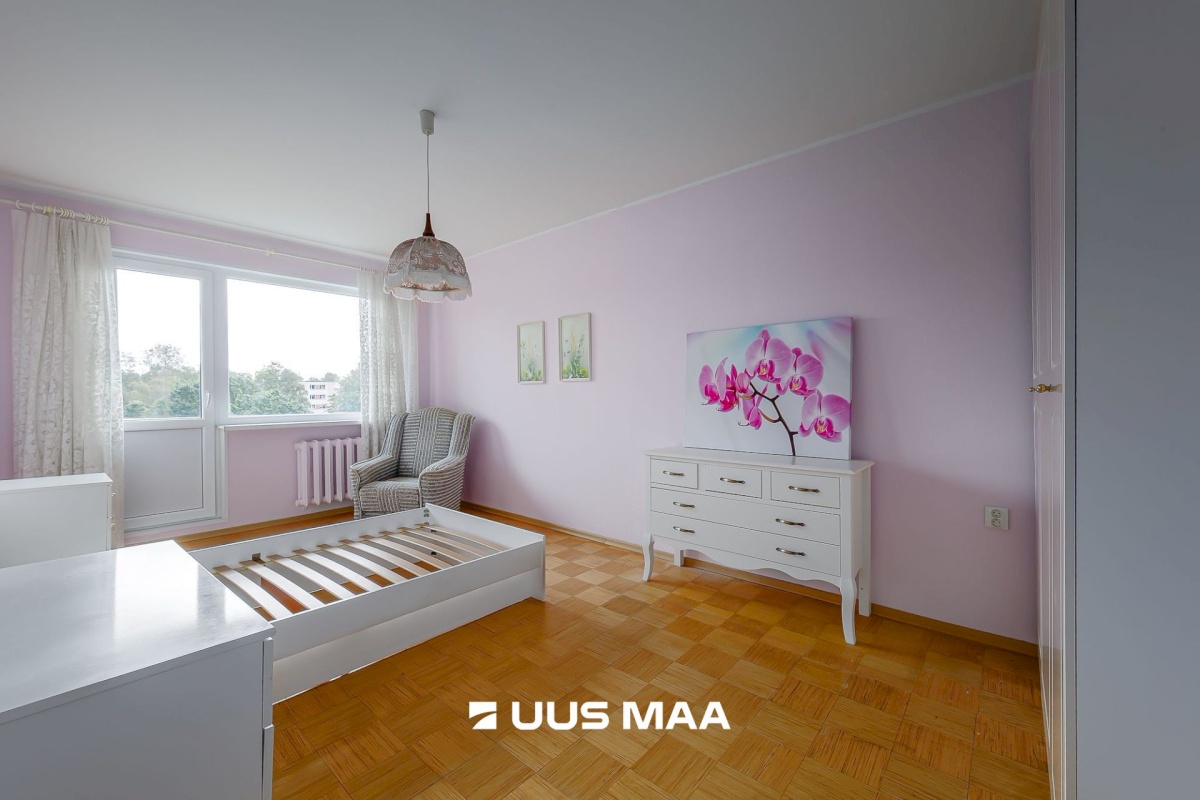 Tallinn, Mustamäe linnaosa, Kadaka, Ehitajate tee 72