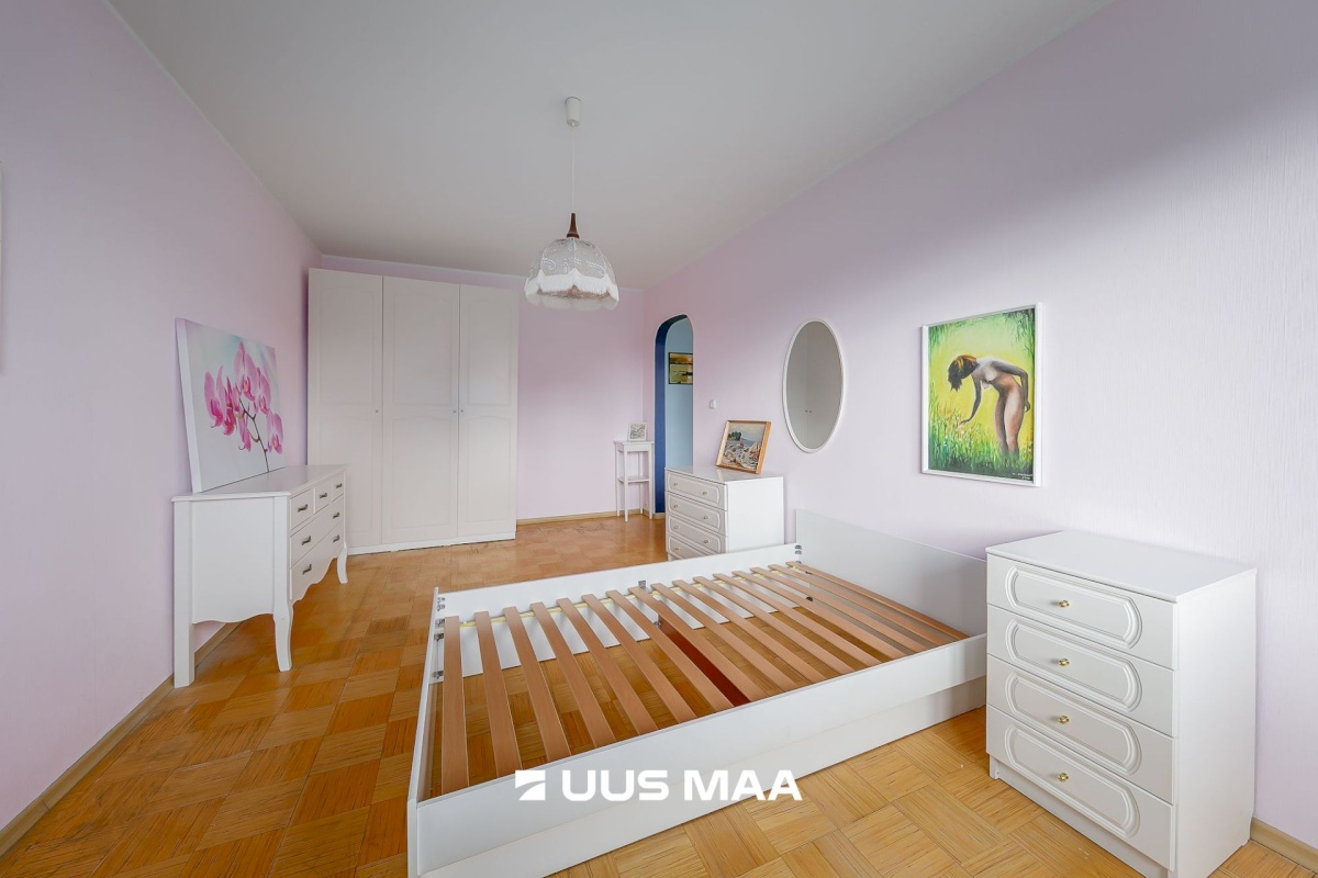 Tallinn, Mustamäe linnaosa, Kadaka, Ehitajate tee 72