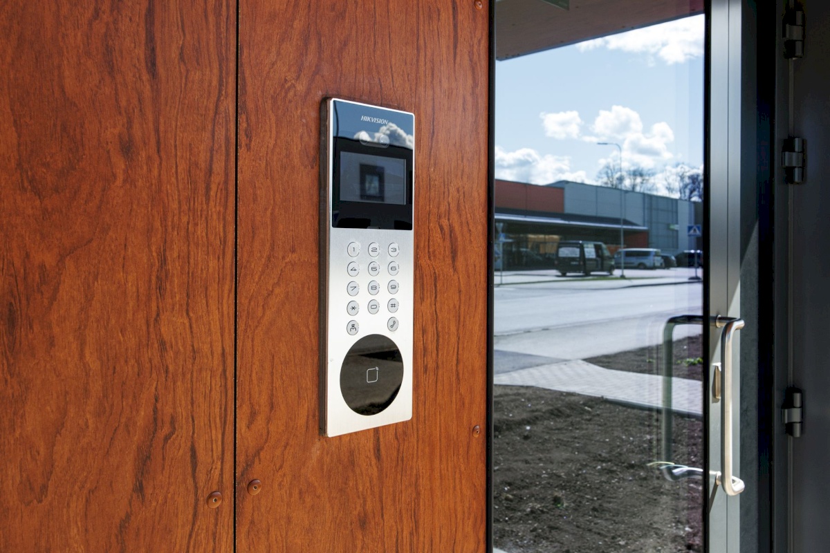 Saue vald, Saue linn, Keskuse 1/2-5