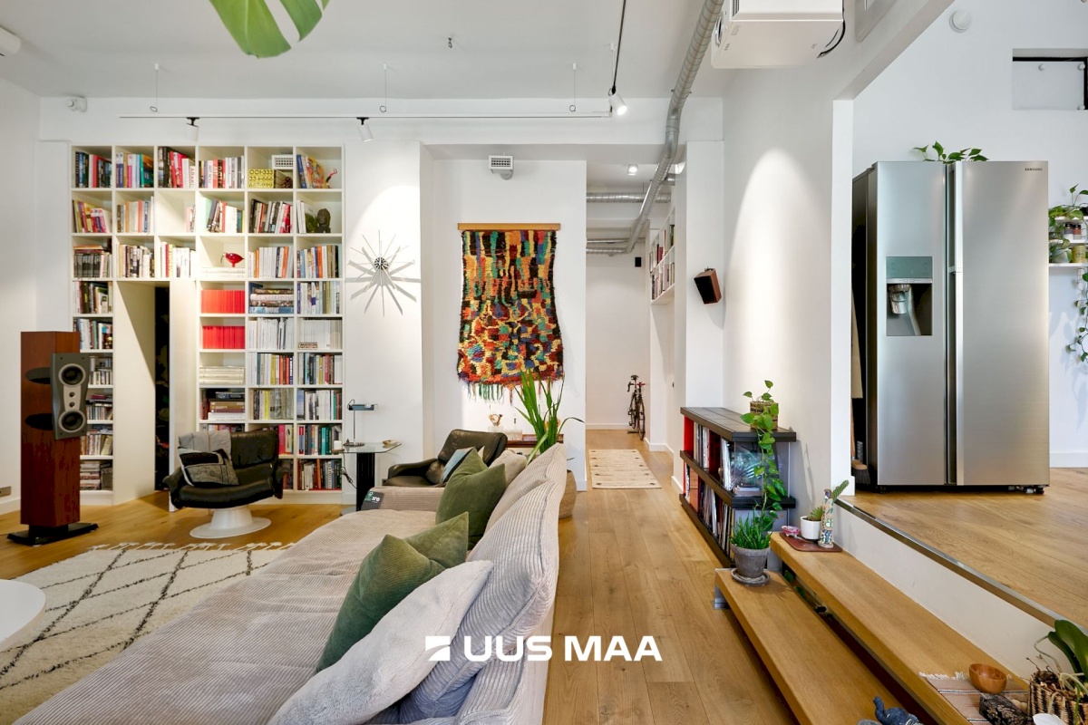 Tallinn, Kesklinna linnaosa, F. R. Kreutzwaldi 10