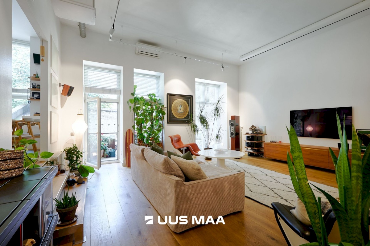 Tallinn, Kesklinna linnaosa, F. R. Kreutzwaldi 10