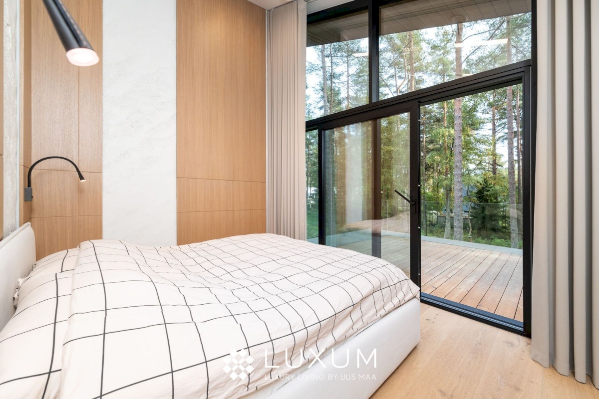 Tallinn, Pirita linnaosa, Piipheina tee 9