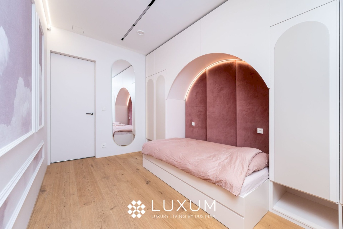 Tallinn, Pirita linnaosa, Piipheina tee 9