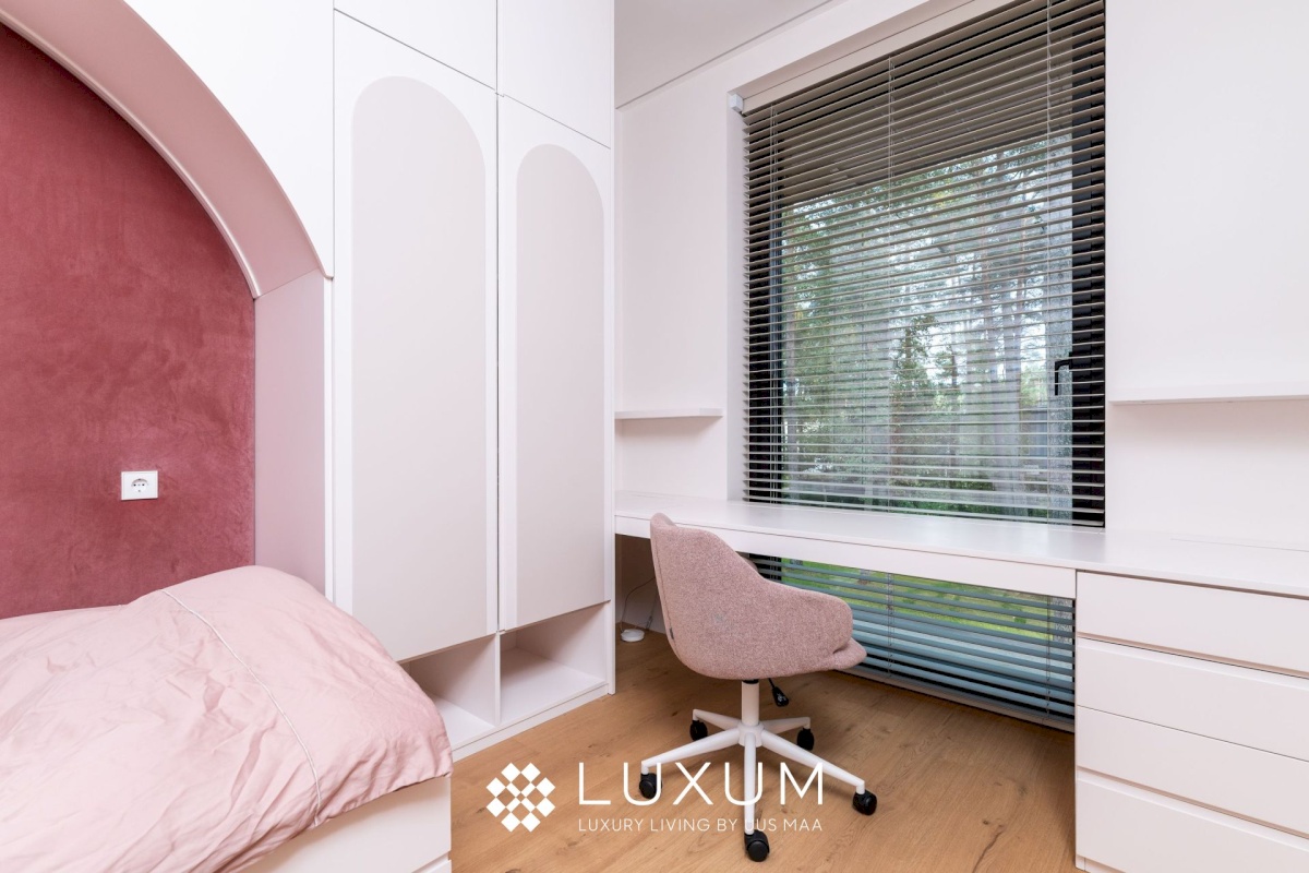 Tallinn, Pirita linnaosa, Piipheina tee 9