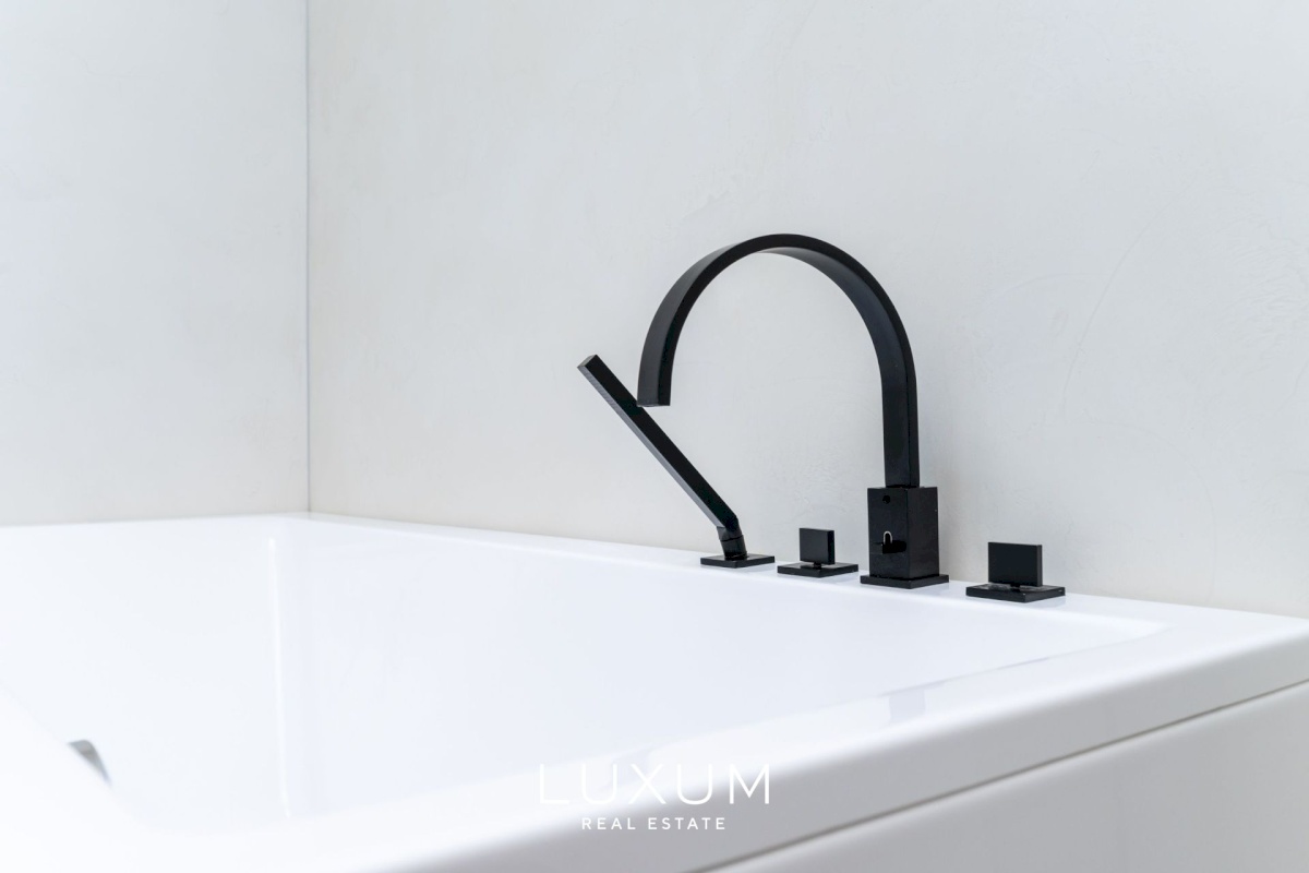 Tallinn, Pirita linnaosa, Piipheina tee 9