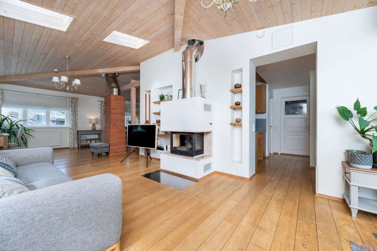 Tallinn, Kesklinna linnaosa, Kadriorg, F. J. Wiedemanni 13