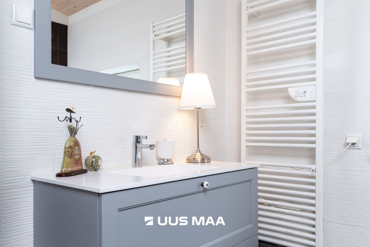 Tallinn, Kesklinna linnaosa, Kadriorg, F. J. Wiedemanni 13