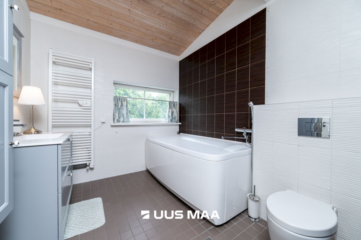 Tallinn, Kesklinna linnaosa, Kadriorg, F. J. Wiedemanni 13