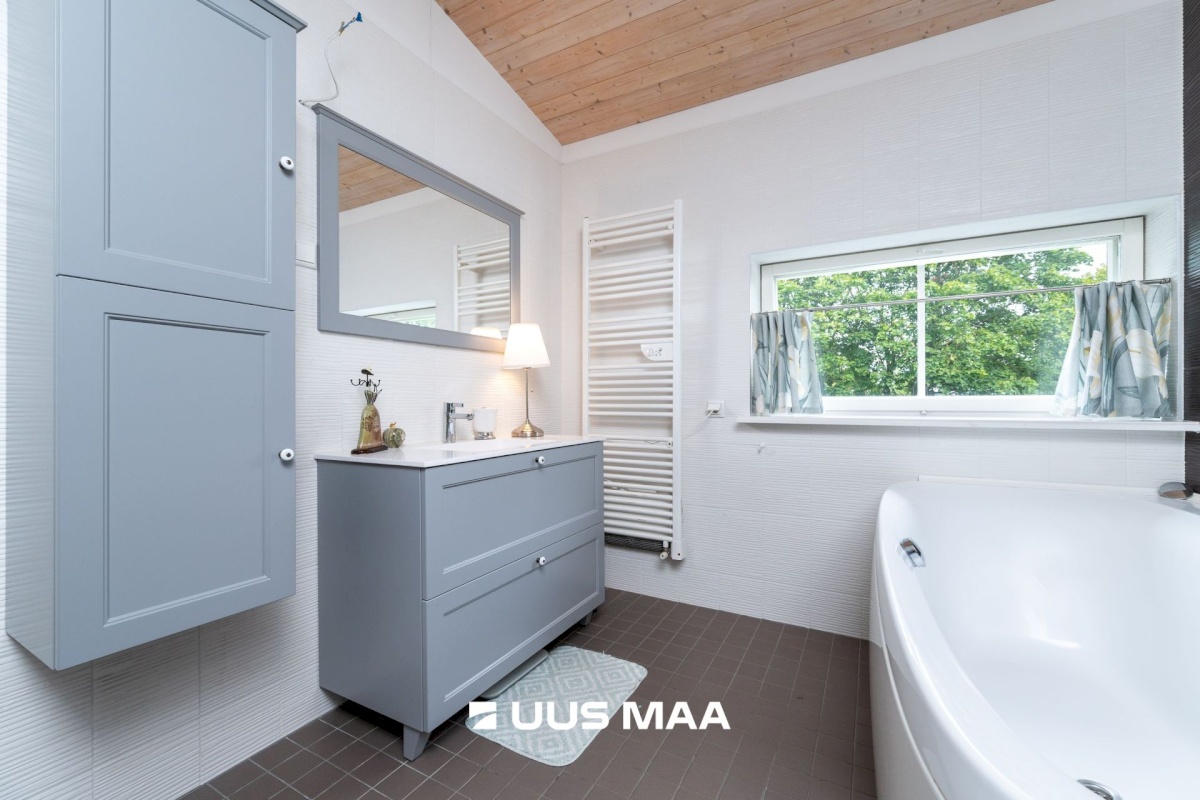 Tallinn, Kesklinna linnaosa, Kadriorg, F. J. Wiedemanni 13