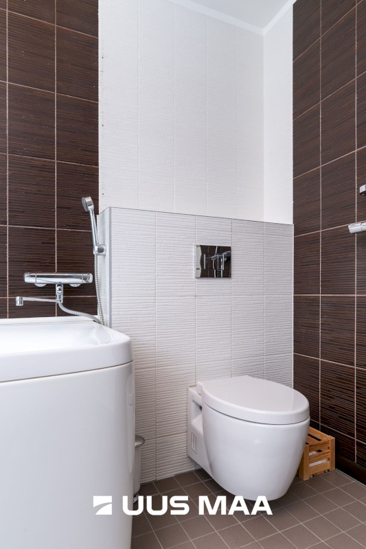 Tallinn, Kesklinna linnaosa, Kadriorg, F. J. Wiedemanni 13