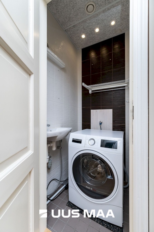 Tallinn, Kesklinna linnaosa, Kadriorg, F. J. Wiedemanni 13