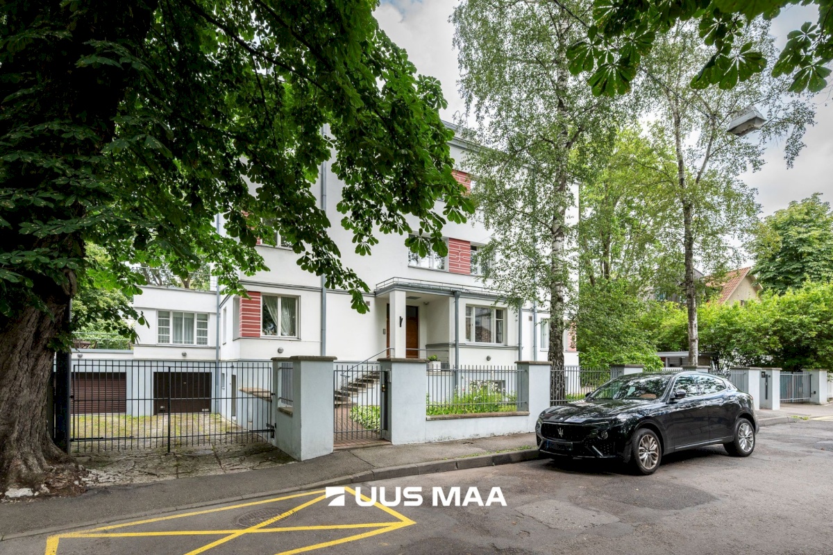 Tallinn, Kesklinna linnaosa, Kadriorg, F. J. Wiedemanni 13