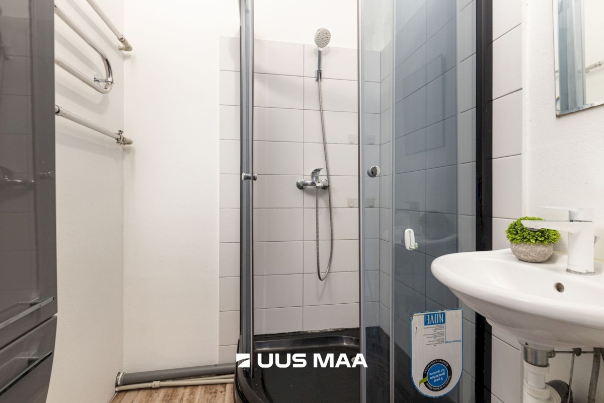 Lääne-Harju vald, Paldiski linn, Peetri 20