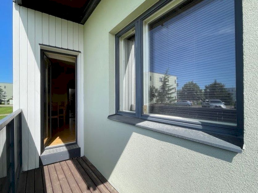 Rae vald, Peetri alevik, Uus maa tee 8