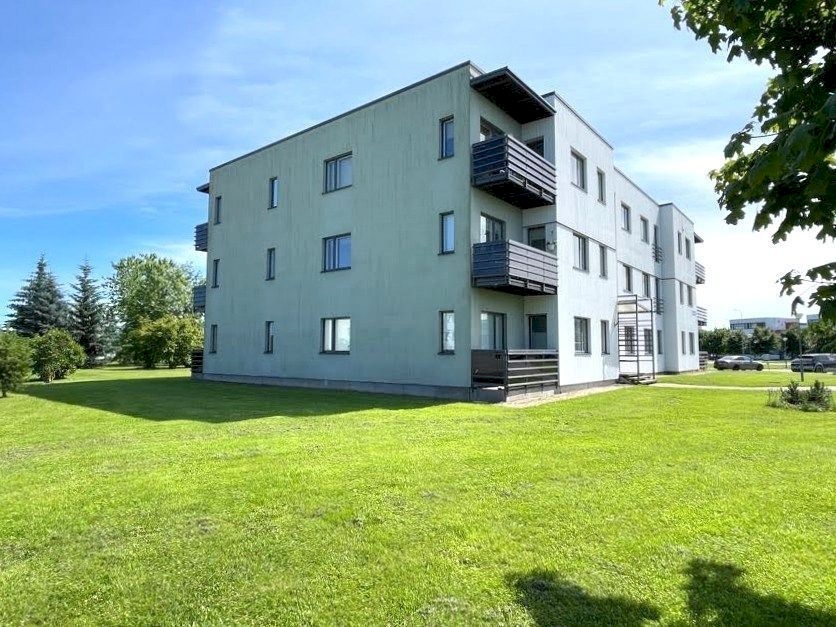 Rae vald, Peetri alevik, Uus maa tee 8