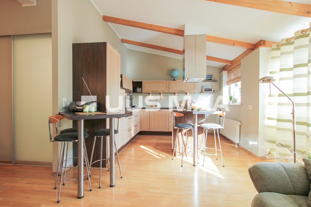 Pärnu linn, Pärnu linn, Kesklinn, Side tn 2a