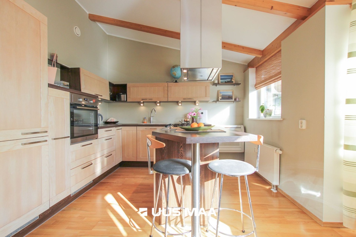 Pärnu linn, Pärnu linn, Kesklinn, Side tn 2a