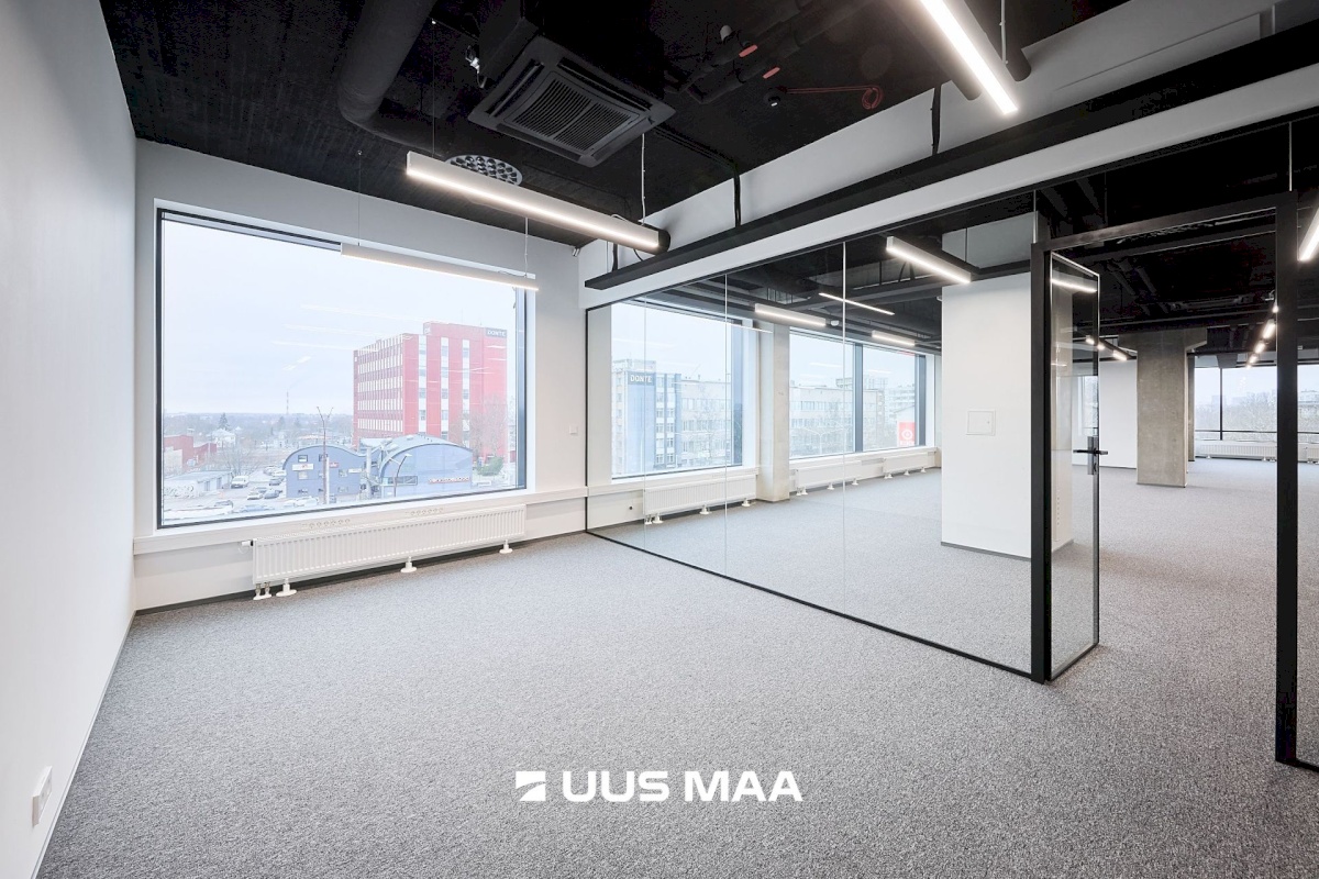 Tallinn, Kesklinna linnaosa, Kitseküla, Pärnu mnt 137