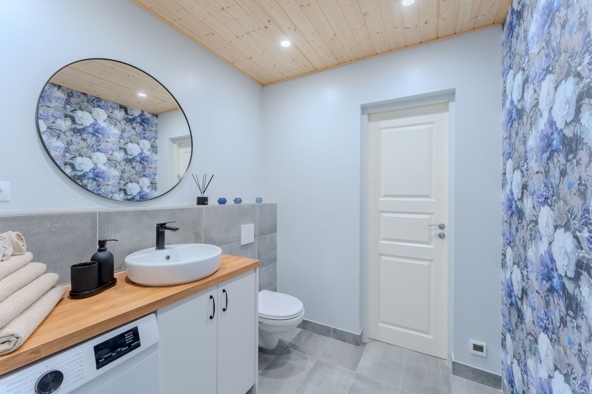 Pärnu linn, Pärnu linn, Kesklinn, Riia mnt 50