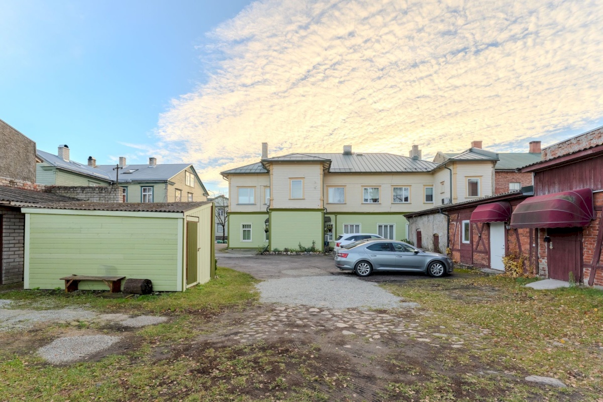 Pärnu linn, Pärnu linn, Kesklinn, Riia mnt 50