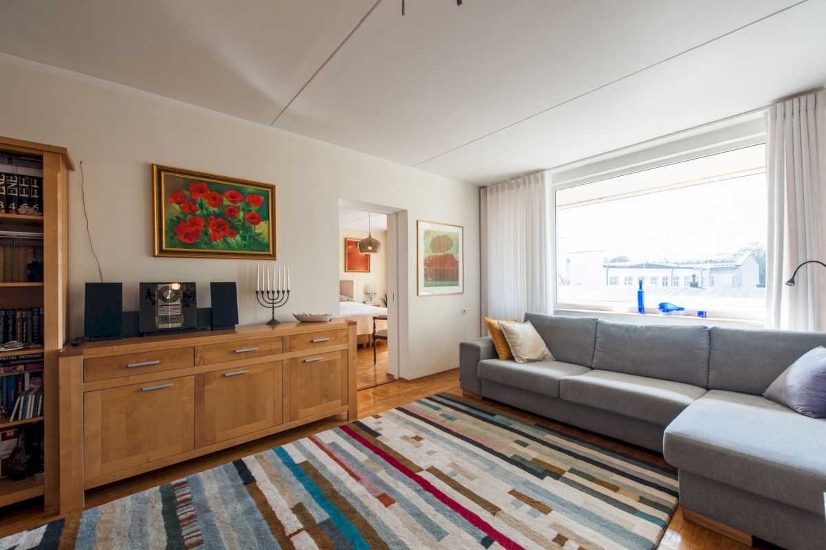 Tallinn, Kesklinna linnaosa, Torupilli, J. Kunderi tn 8