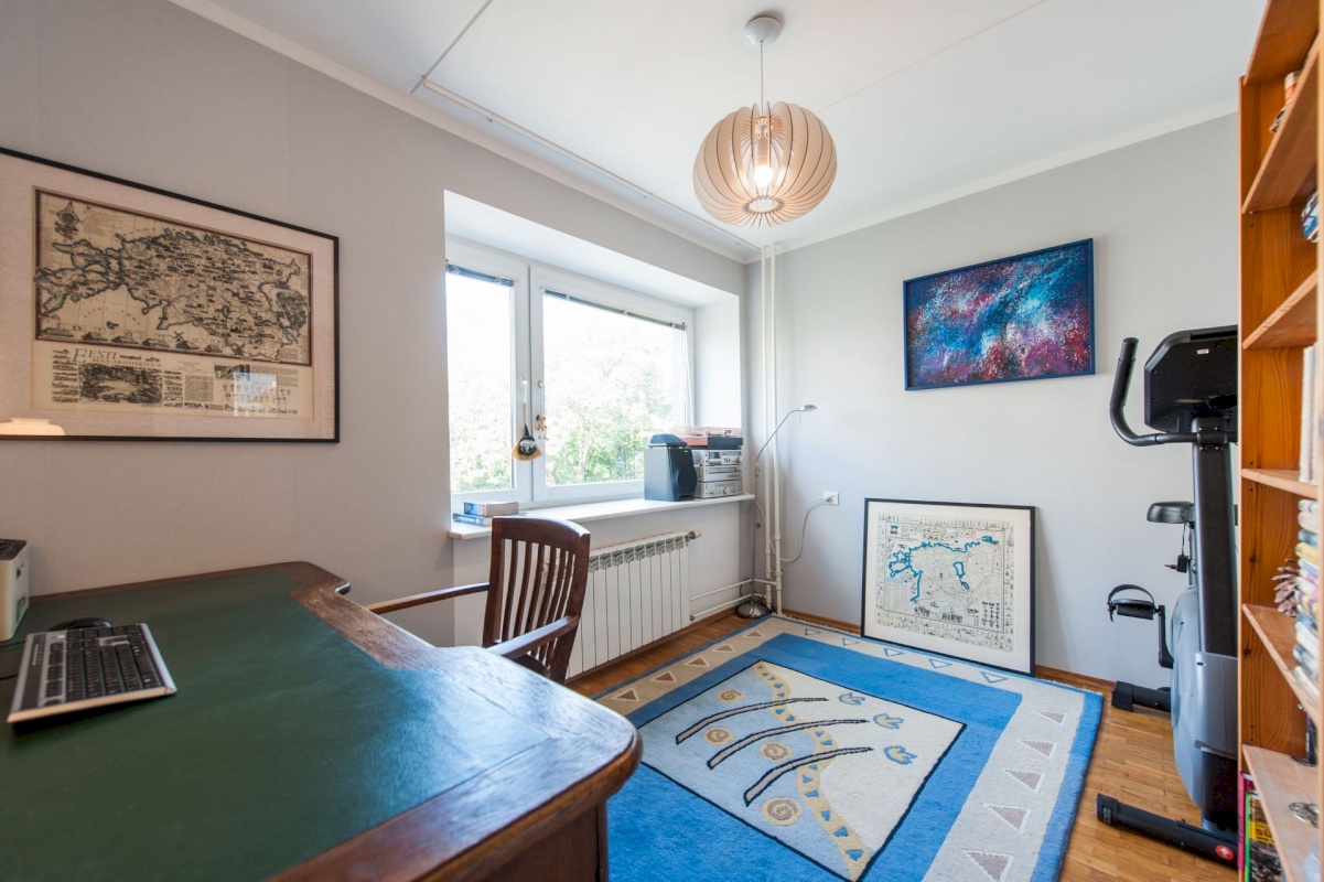 Tallinn, Kesklinna linnaosa, Torupilli, J. Kunderi tn 8