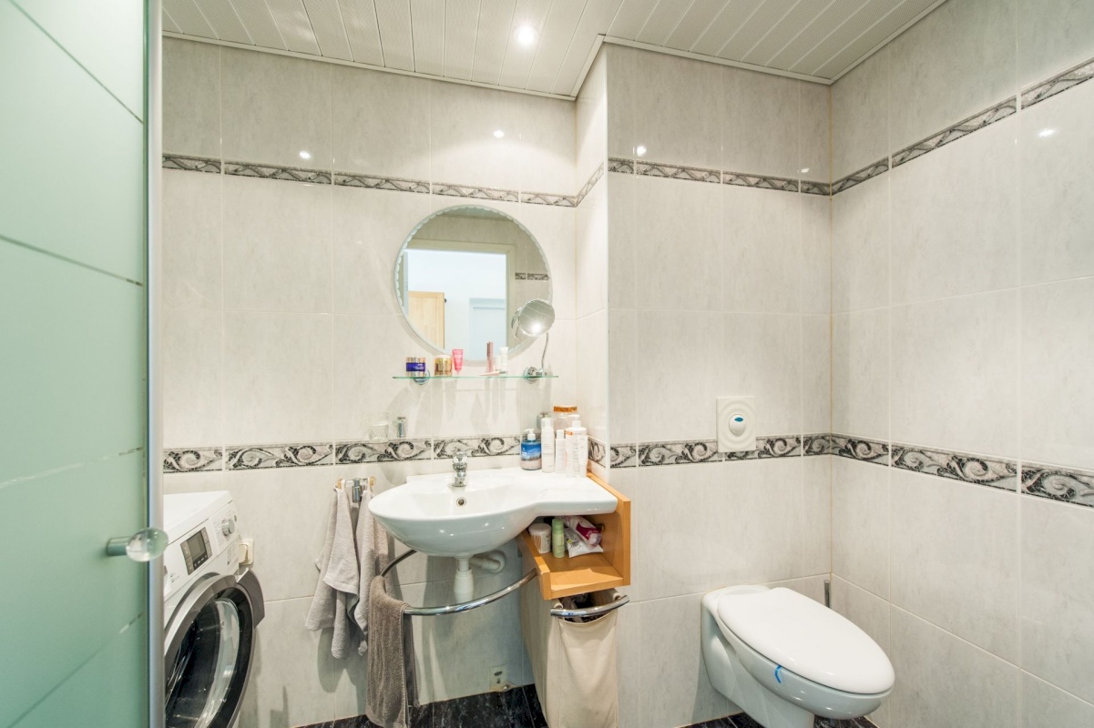 Tallinn, Kesklinna linnaosa, Torupilli, J. Kunderi tn 8