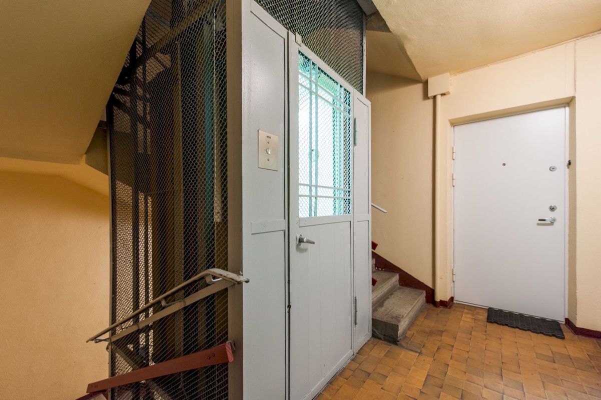 Tallinn, Kesklinna linnaosa, Torupilli, J. Kunderi tn 8