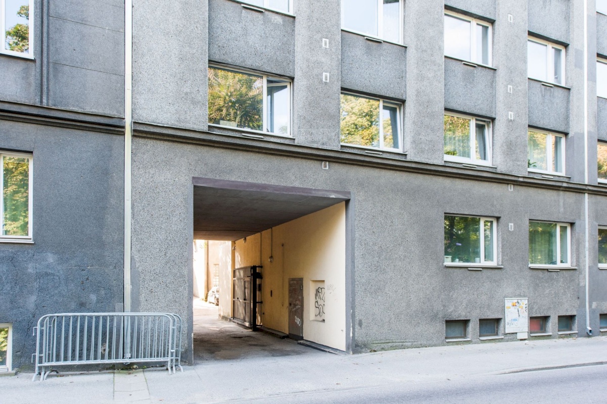 Tallinn, Kesklinna linnaosa, Torupilli, J. Kunderi tn 8