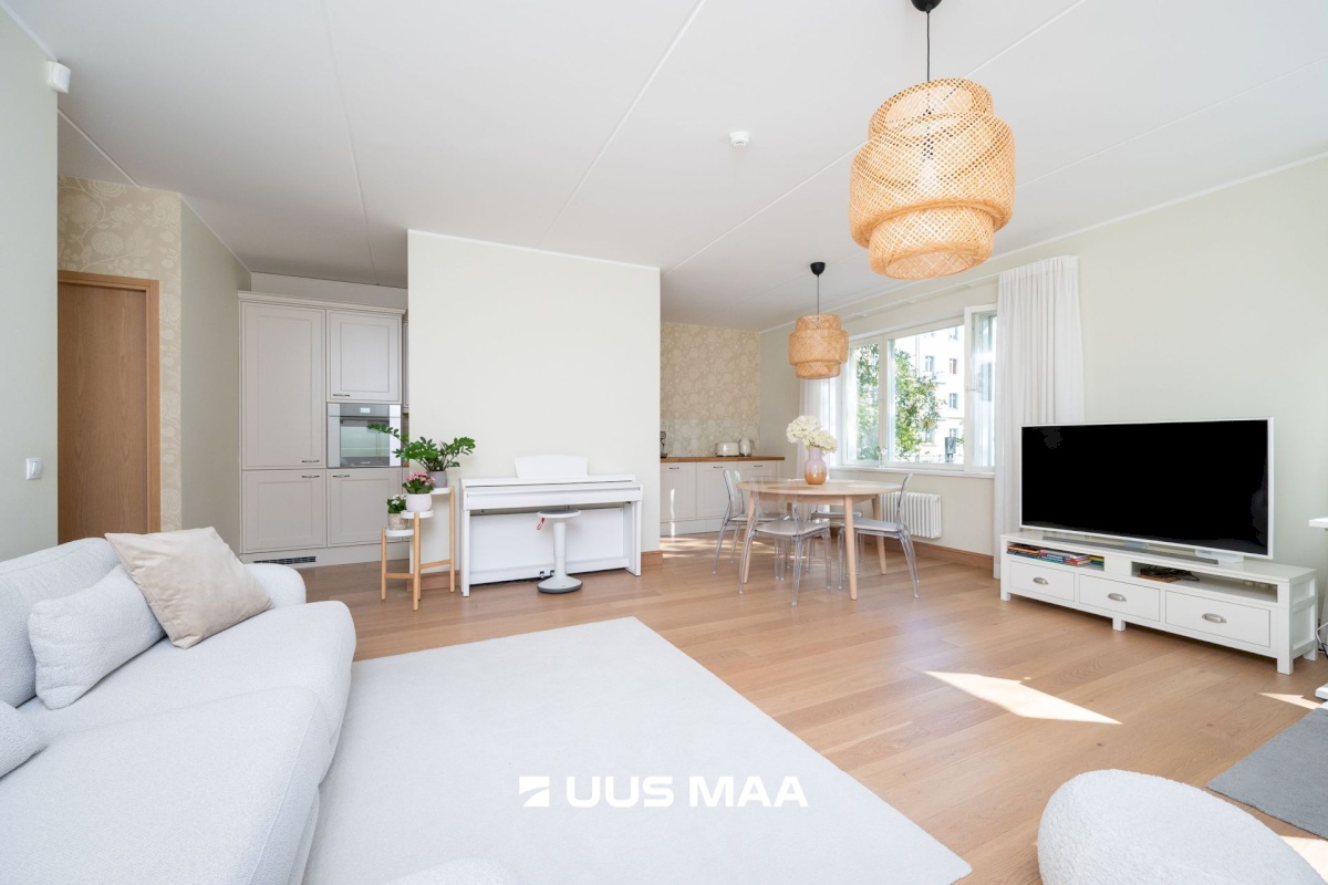 Tallinn, Kesklinna linnaosa, Uus Maailm, Koidu 100