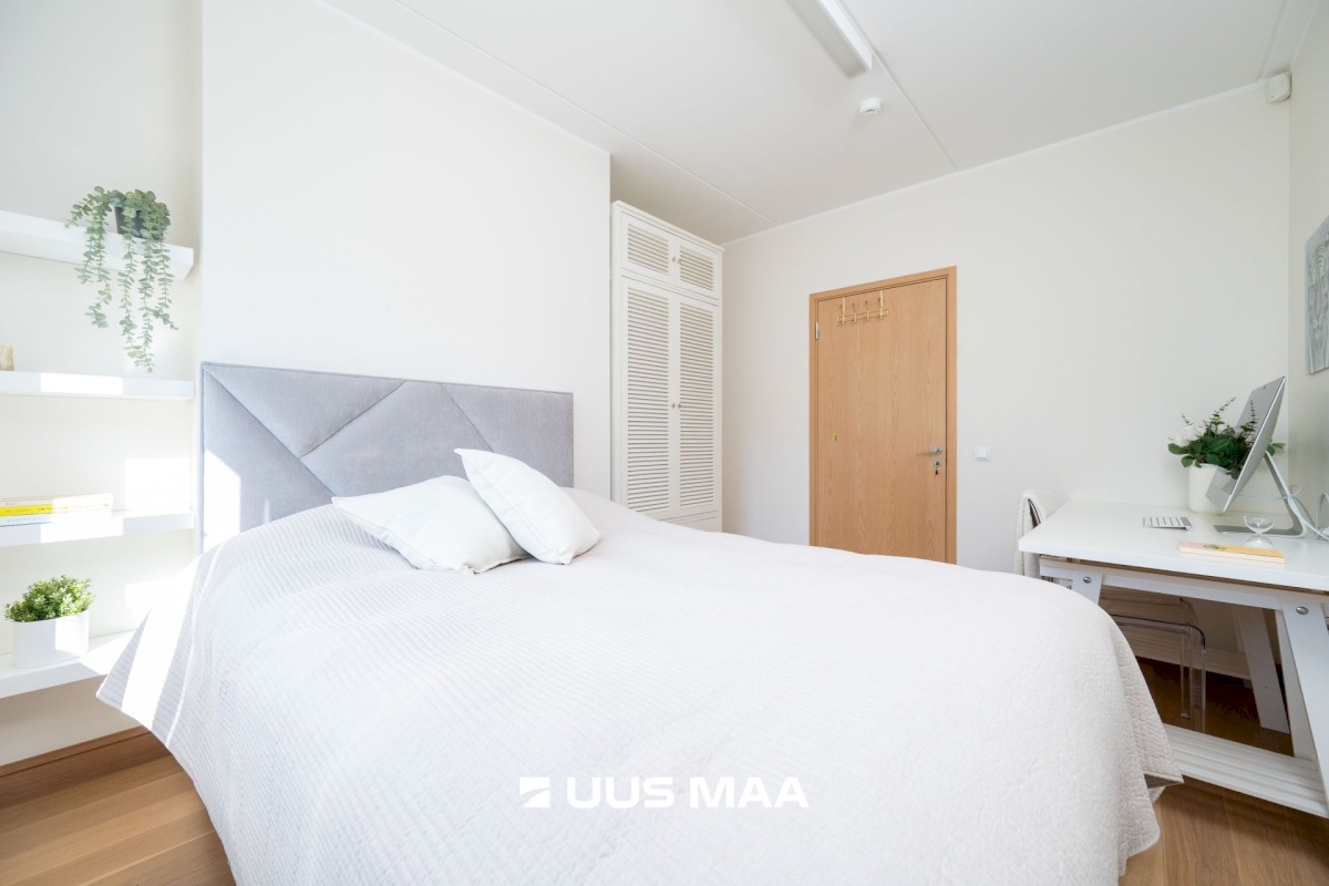 Tallinn, Kesklinna linnaosa, Uus Maailm, Koidu 100