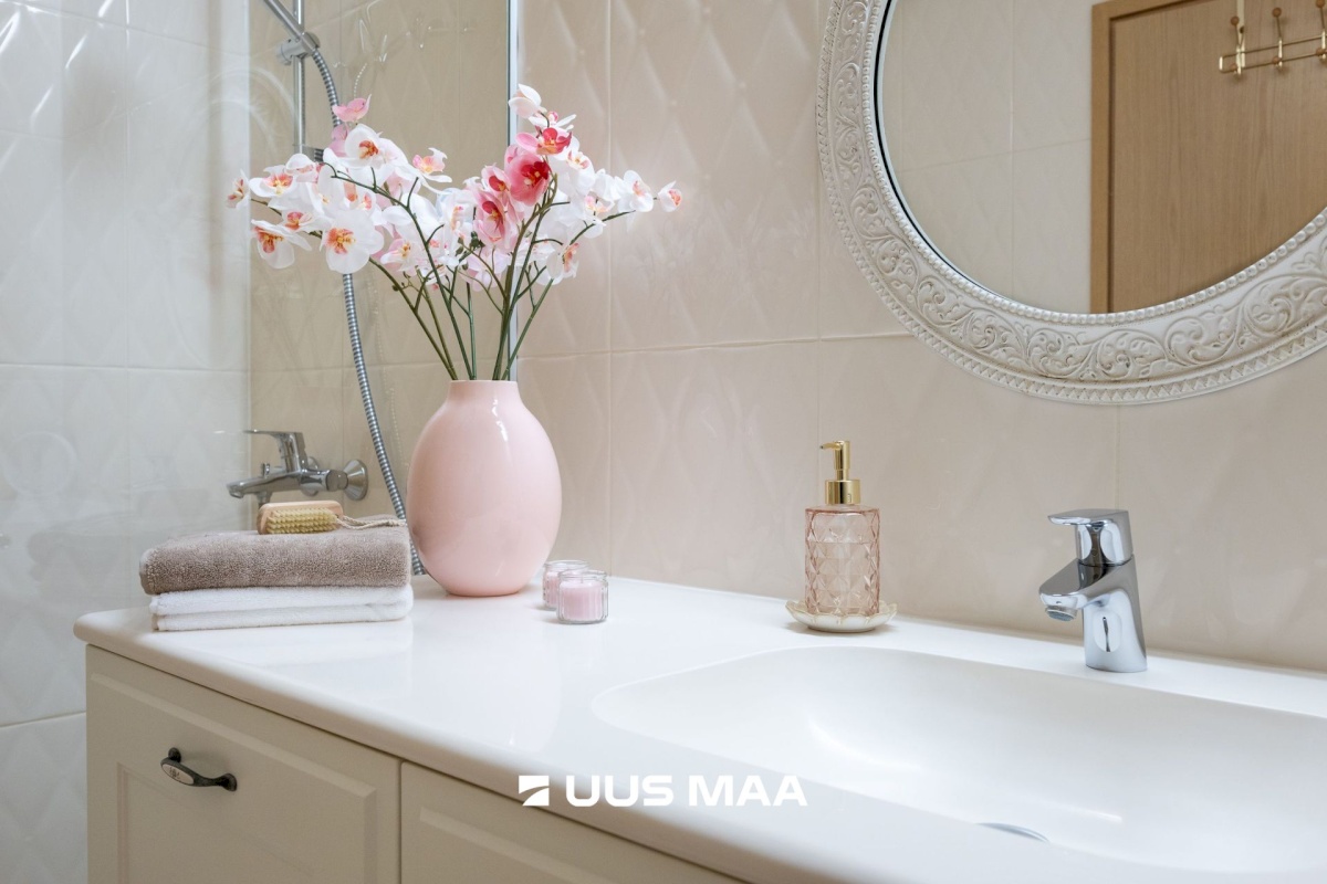 Tallinn, Kesklinna linnaosa, Uus Maailm, Koidu 100