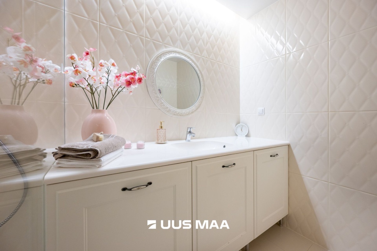 Tallinn, Kesklinna linnaosa, Uus Maailm, Koidu 100