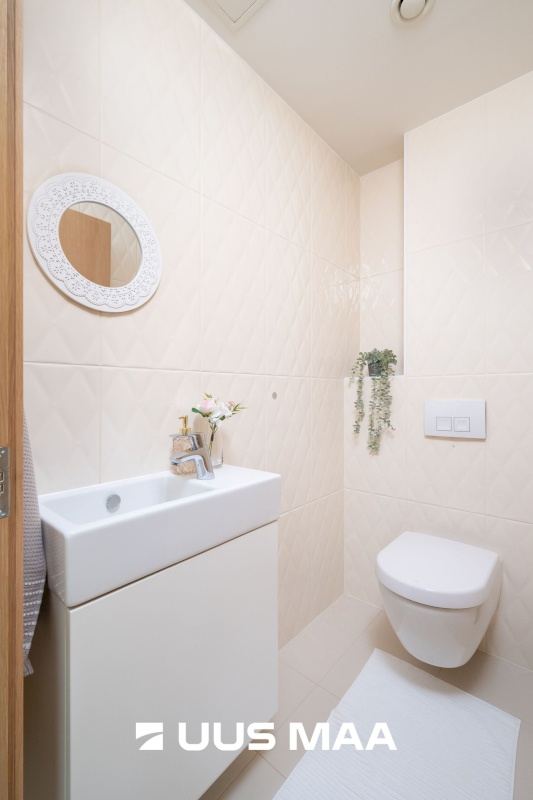 Tallinn, Kesklinna linnaosa, Uus Maailm, Koidu 100