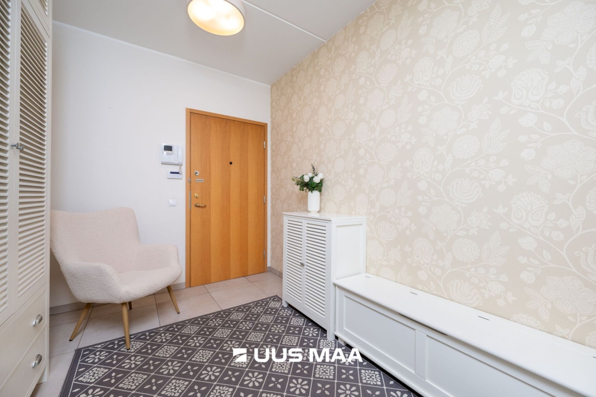 Tallinn, Kesklinna linnaosa, Uus Maailm, Koidu 100