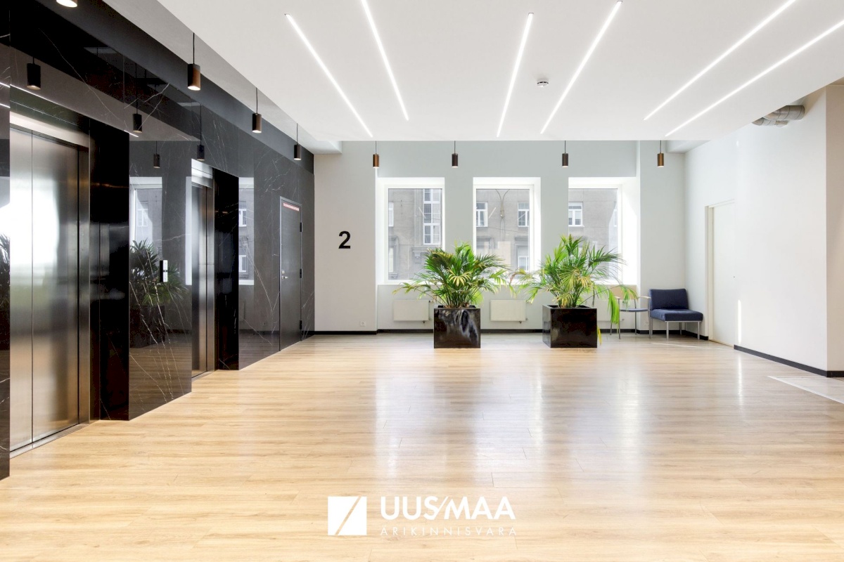 Tallinn, Kesklinna linnaosa, Sadama, Narva mnt 13