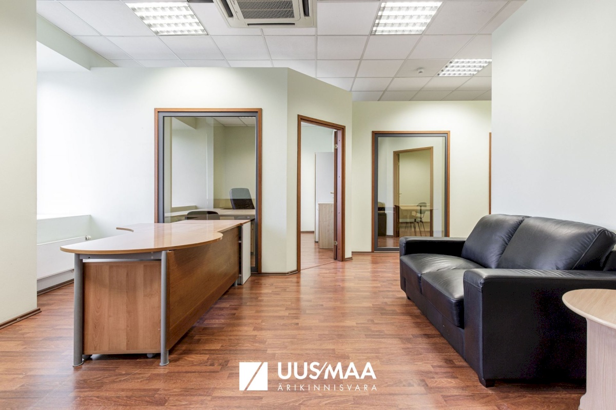 Tallinn, Kesklinna linnaosa, Sadama, Narva mnt 13