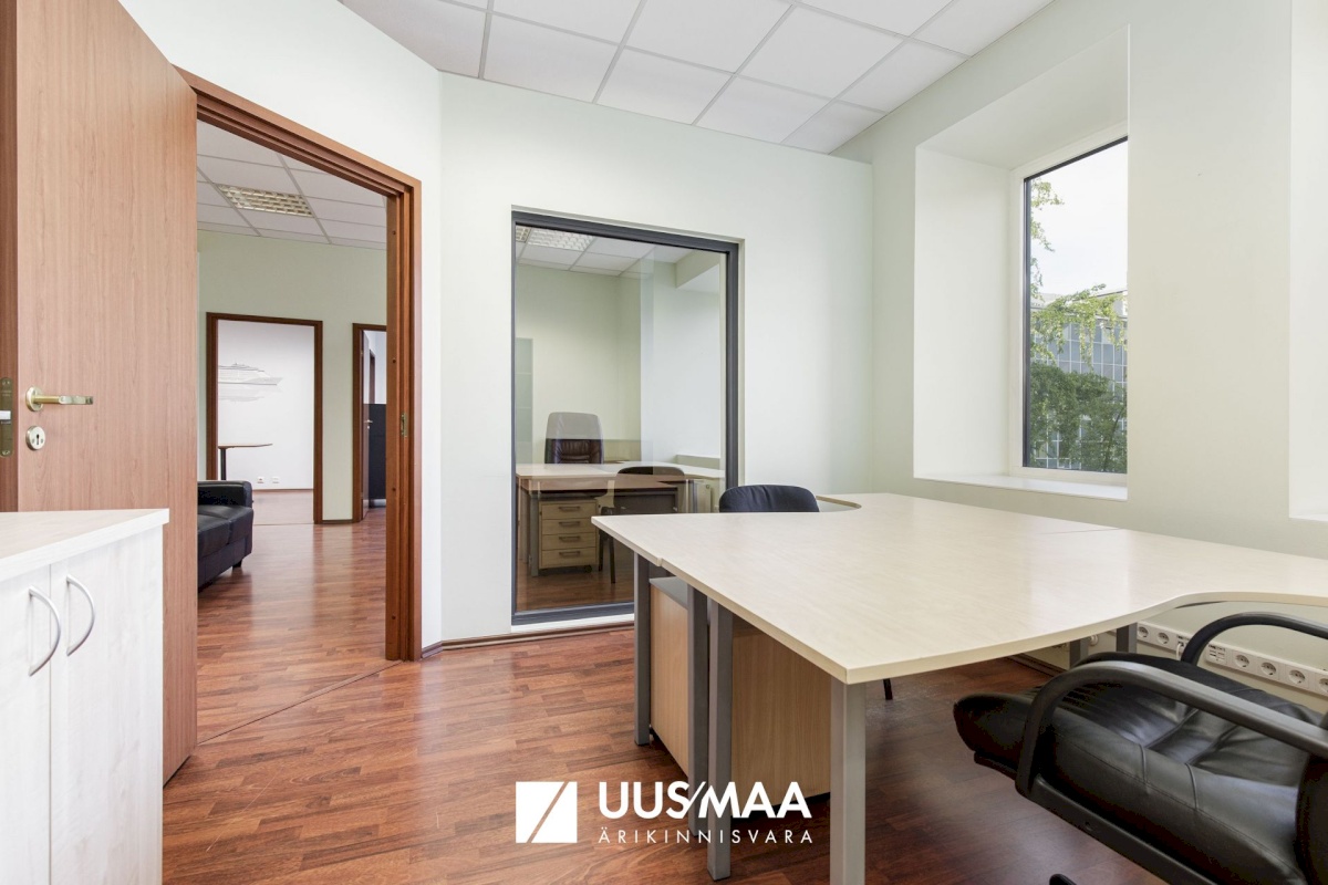 Tallinn, Kesklinna linnaosa, Sadama, Narva mnt 13