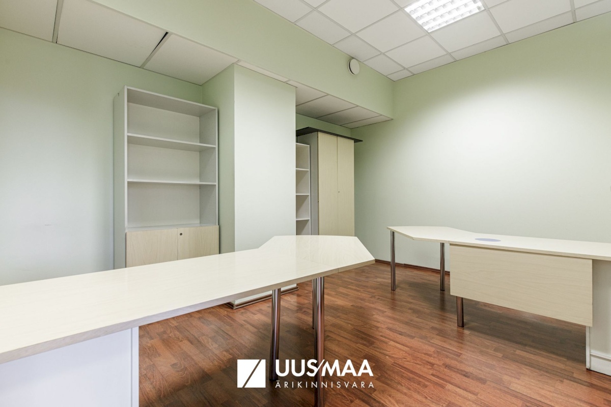 Tallinn, Kesklinna linnaosa, Sadama, Narva mnt 13