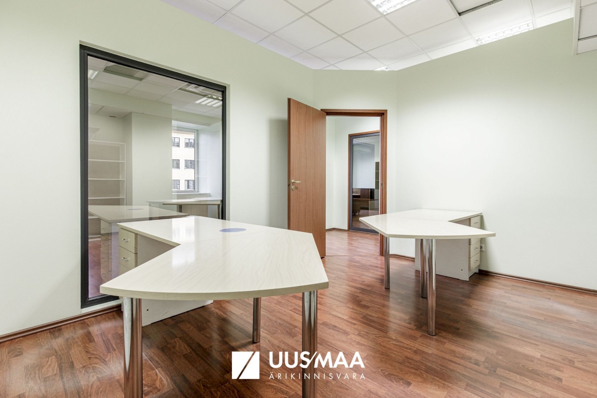 Tallinn, Kesklinna linnaosa, Sadama, Narva mnt 13