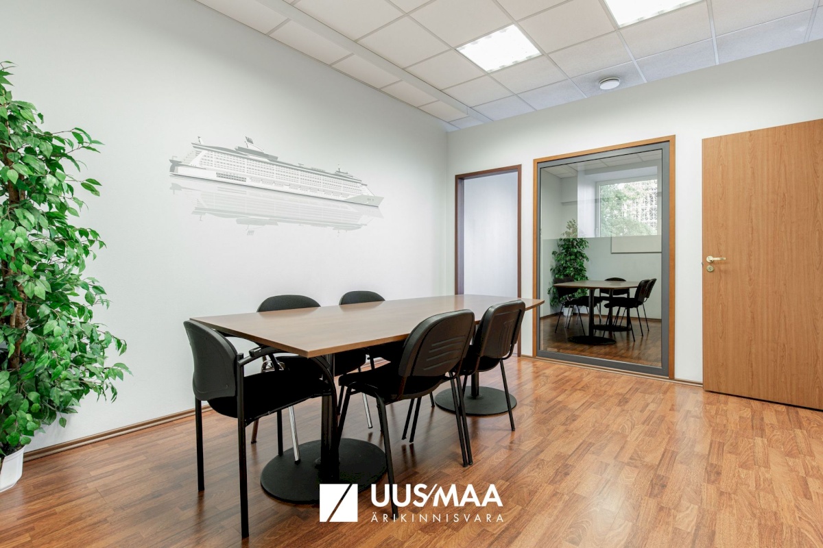 Tallinn, Kesklinna linnaosa, Sadama, Narva mnt 13