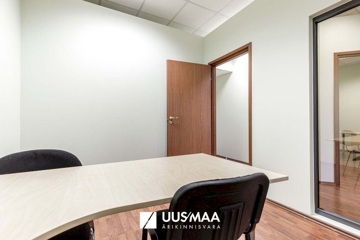 Tallinn, Kesklinna linnaosa, Sadama, Narva mnt 13