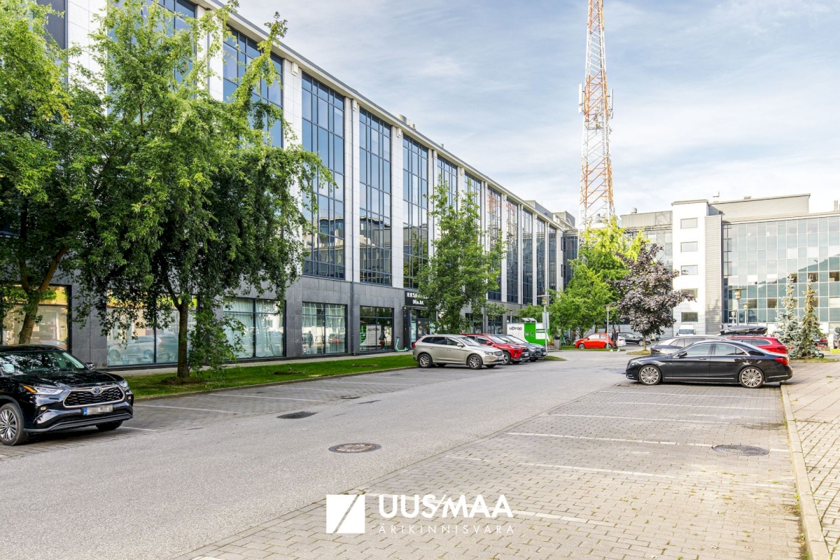 Tallinn, Kesklinna linnaosa, Sadama, Narva mnt 13